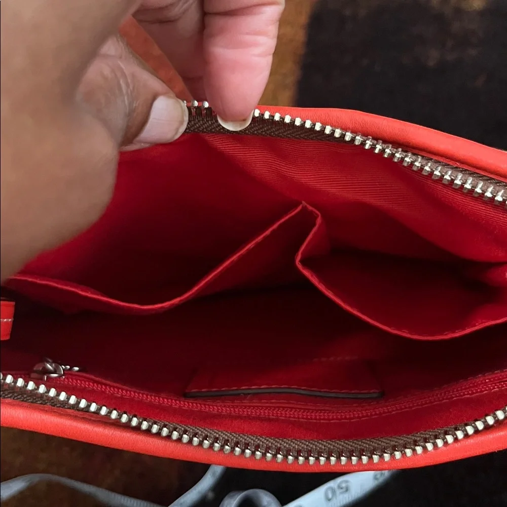 NWOT Coach Signature Hampton Hobo Shoulder Bag (F13069)